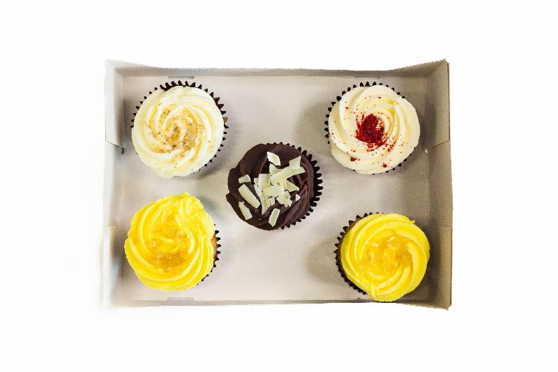 Cupcake Selection x 5 (v)